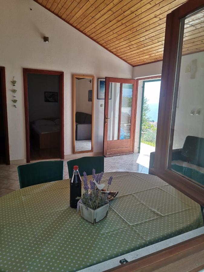 Holiday Home Vineyard House Bol Luaran gambar