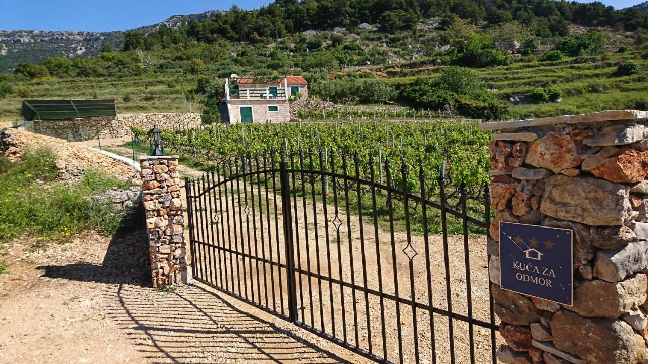 Holiday Home Vineyard House Bol Luaran gambar